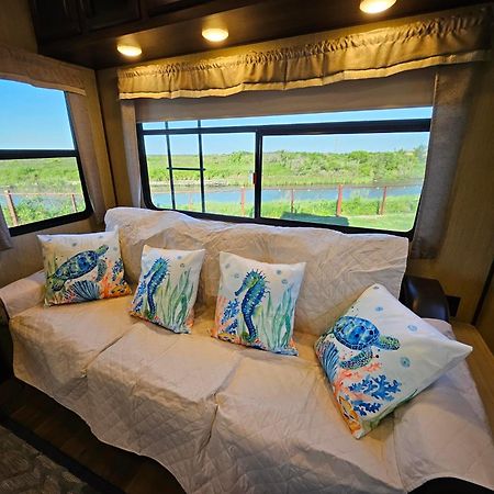Gilchrist Hailey'S Beach-N-Bay Rv Resort מראה חיצוני תמונה
