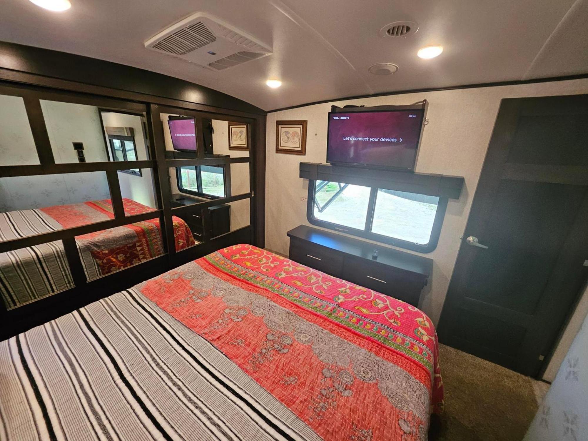 Gilchrist Hailey'S Beach-N-Bay Rv Resort מראה חיצוני תמונה