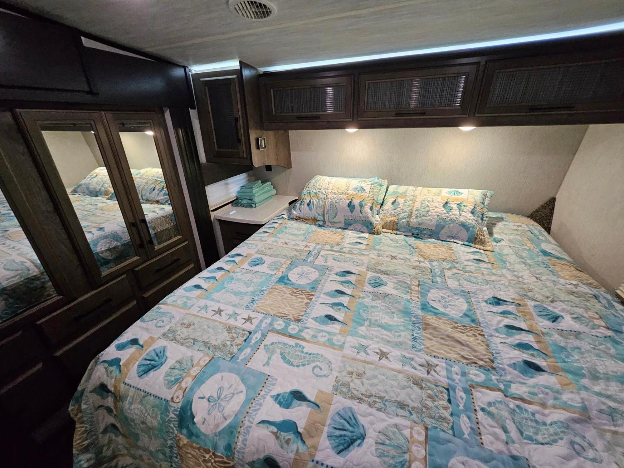 Gilchrist Hailey'S Beach-N-Bay Rv Resort מראה חיצוני תמונה